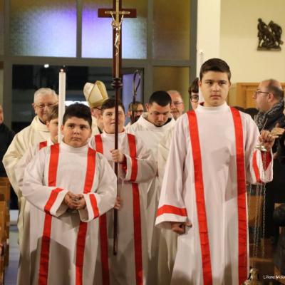 683